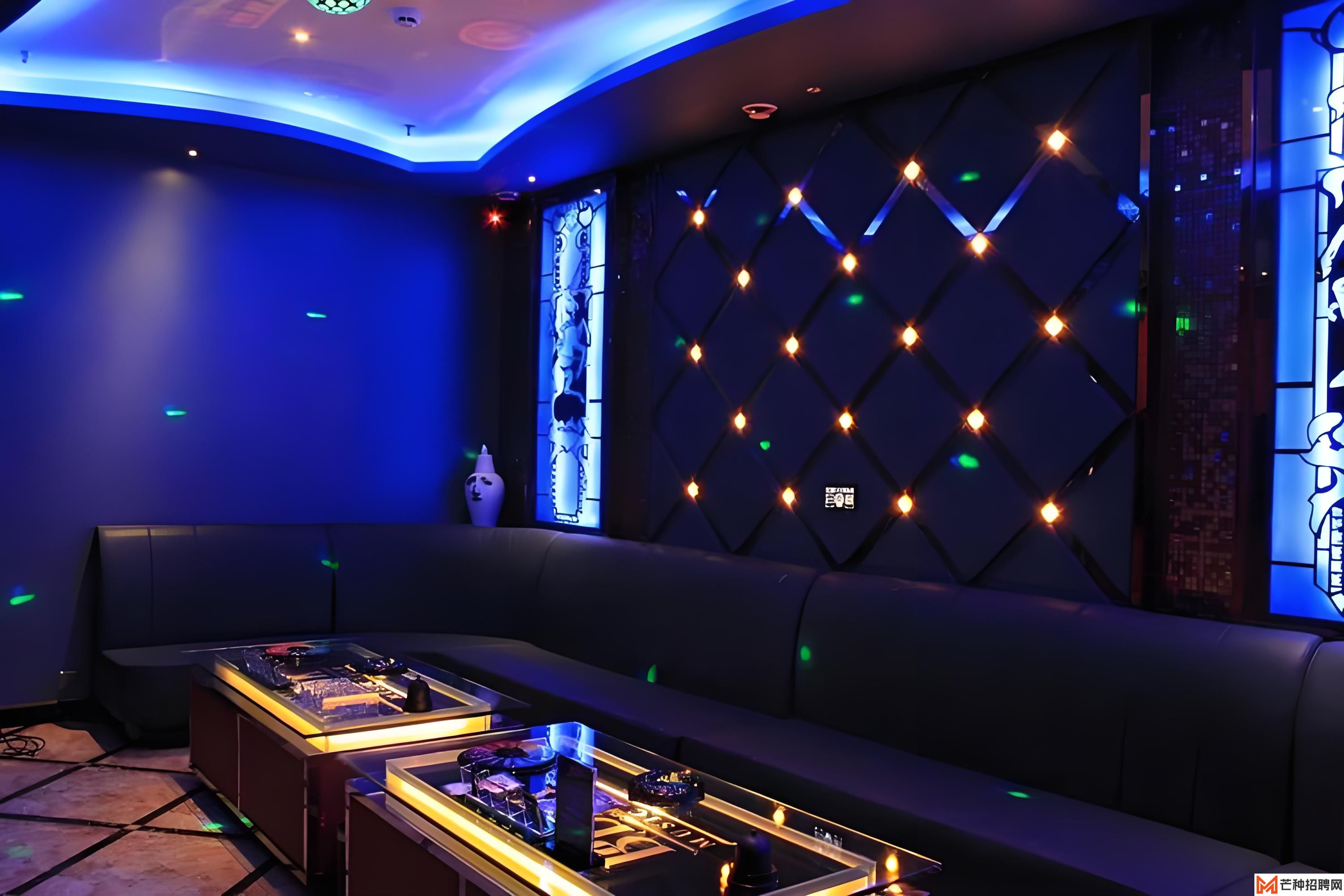 西安KTV高薪招聘女性前台咨客——夜场文化与企业魅力